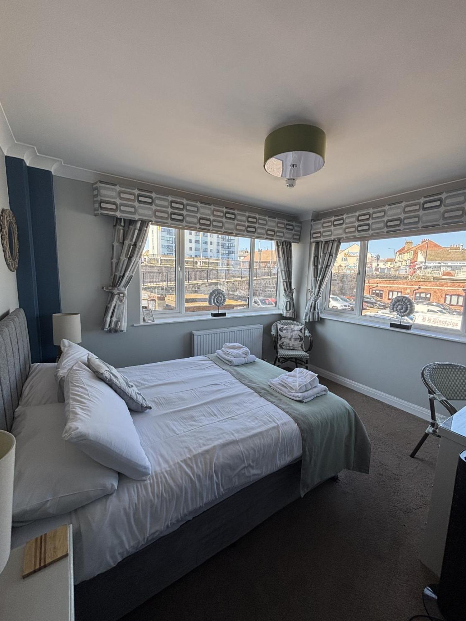 Salt On The Harbour Bed & Breakfast Bridlington Ngoại thất bức ảnh