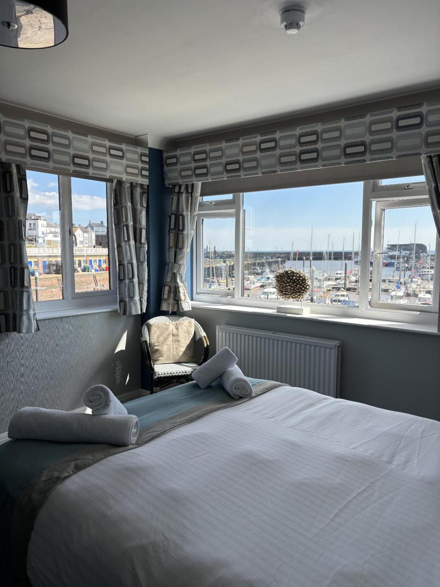 Salt On The Harbour Bed & Breakfast Bridlington Phòng bức ảnh